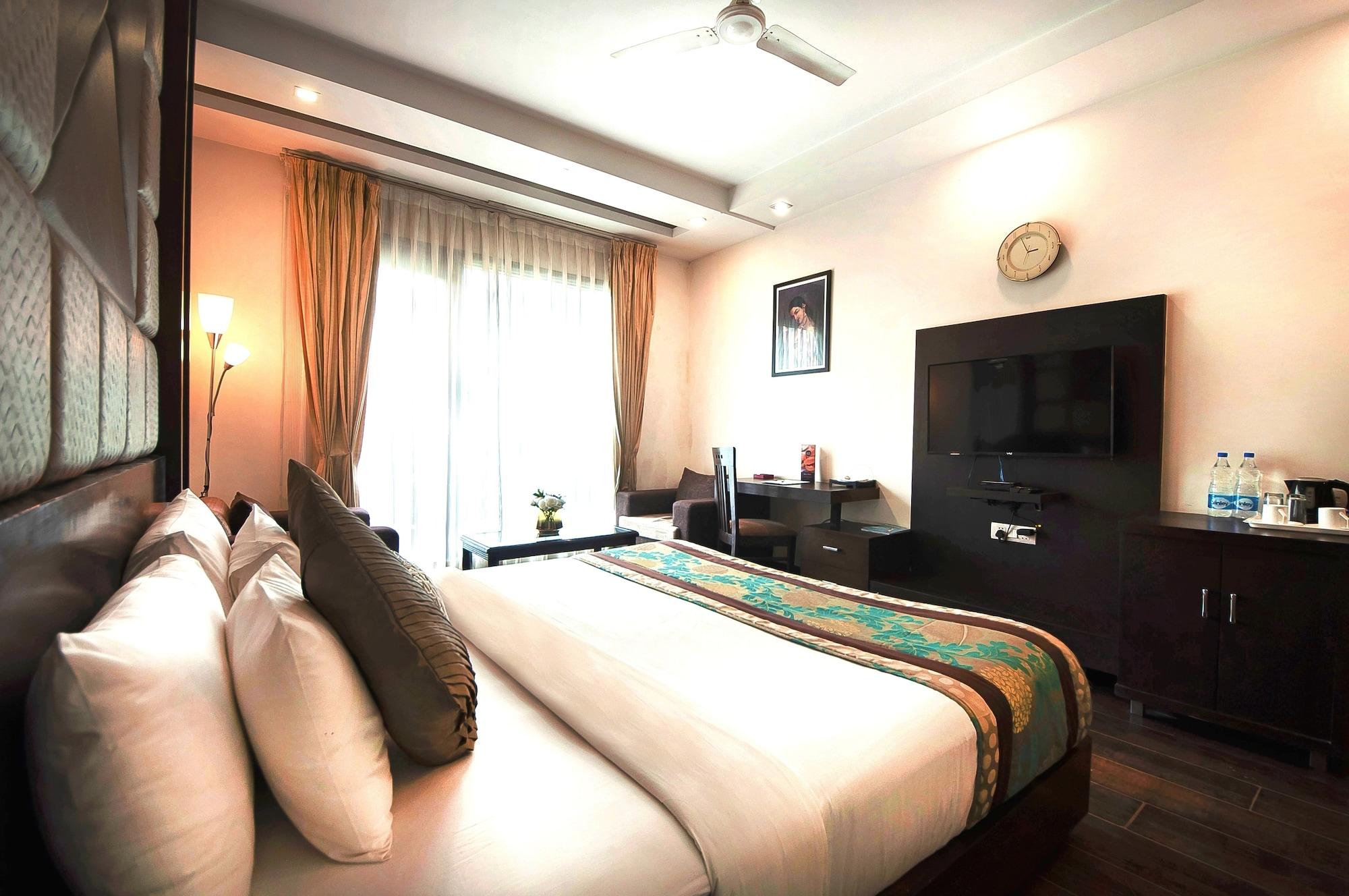 Hotel Golf View Suites-Golf Course Road Gurgaon Exterior photo
