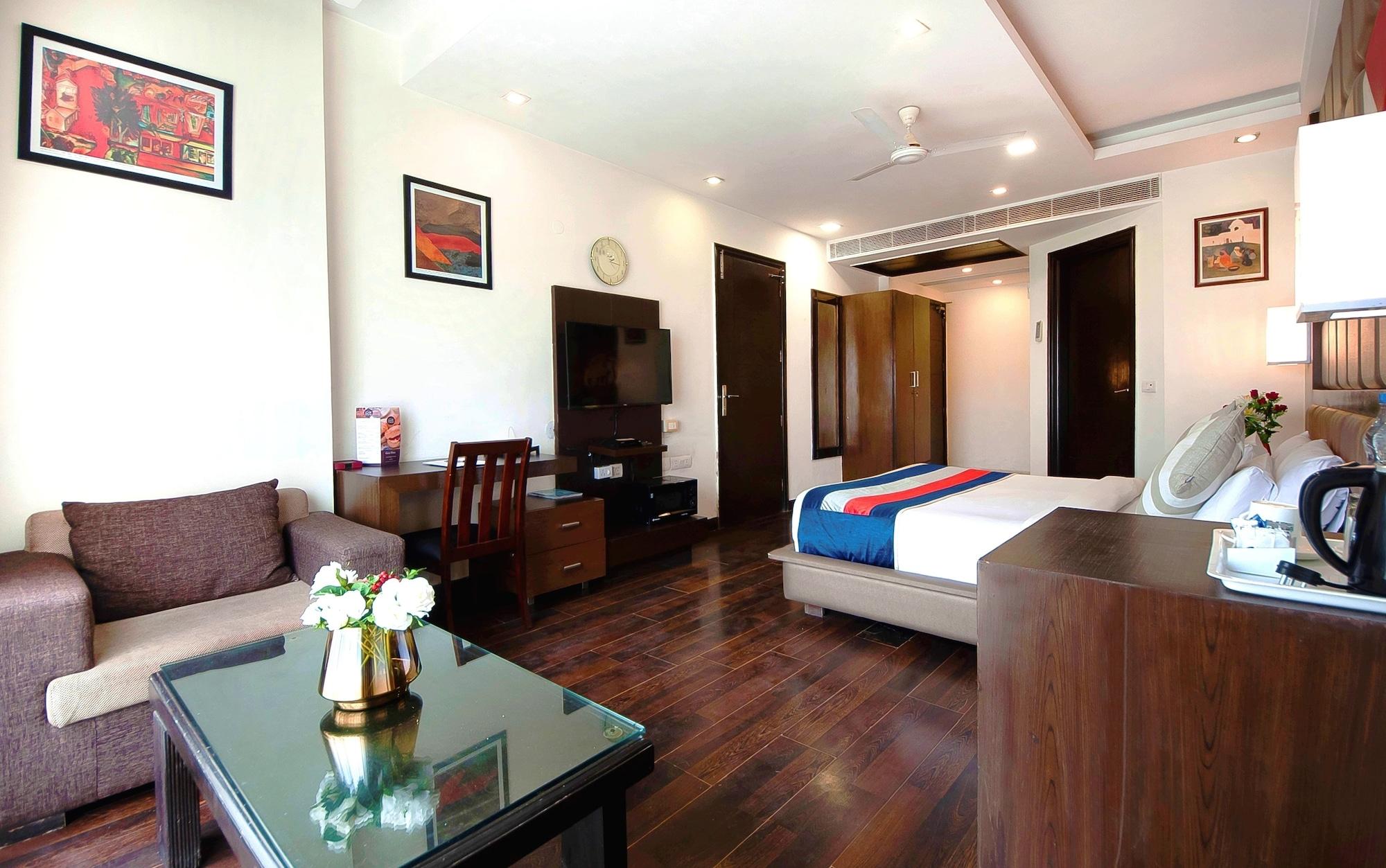 Hotel Golf View Suites-Golf Course Road Gurgaon Exterior photo