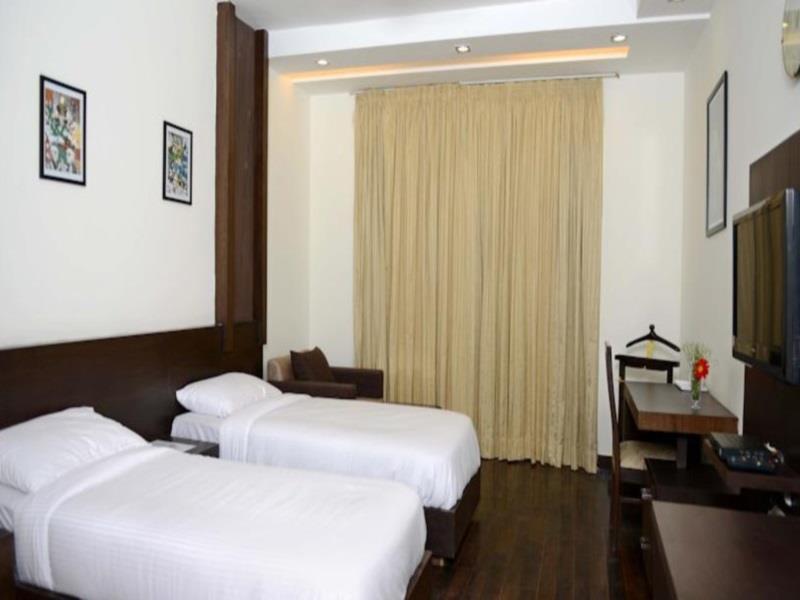 Hotel Golf View Suites-Golf Course Road Gurgaon Exterior photo